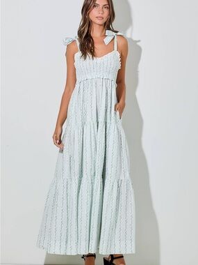 BaeVely Floral Boho Maxi Dress Sz L Tiered Prairie Peasant Lace Neck Cottagecore